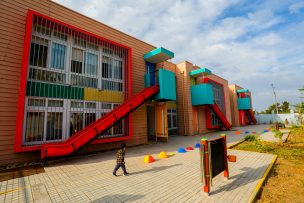 Ministro de Educación inaugura jardín infantil en la comuna de La Granja