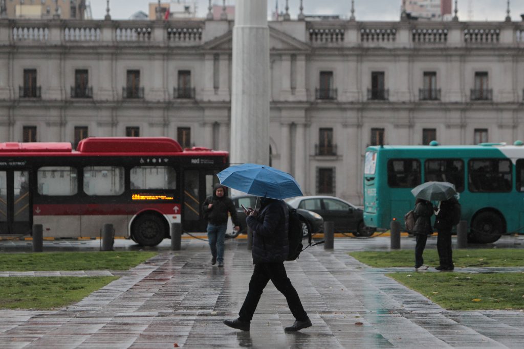 Senapred declara Alerta Temprana Preventiva por posibles lluvias y tormentas eléctricas