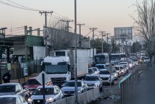 Tránsito suspendido en General Velásquez por colisión múltiple: alta congestión en Cerrillos