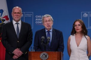 Canciller Van Klaveren aclara condiciones para la salida de venezolanos desde Chile