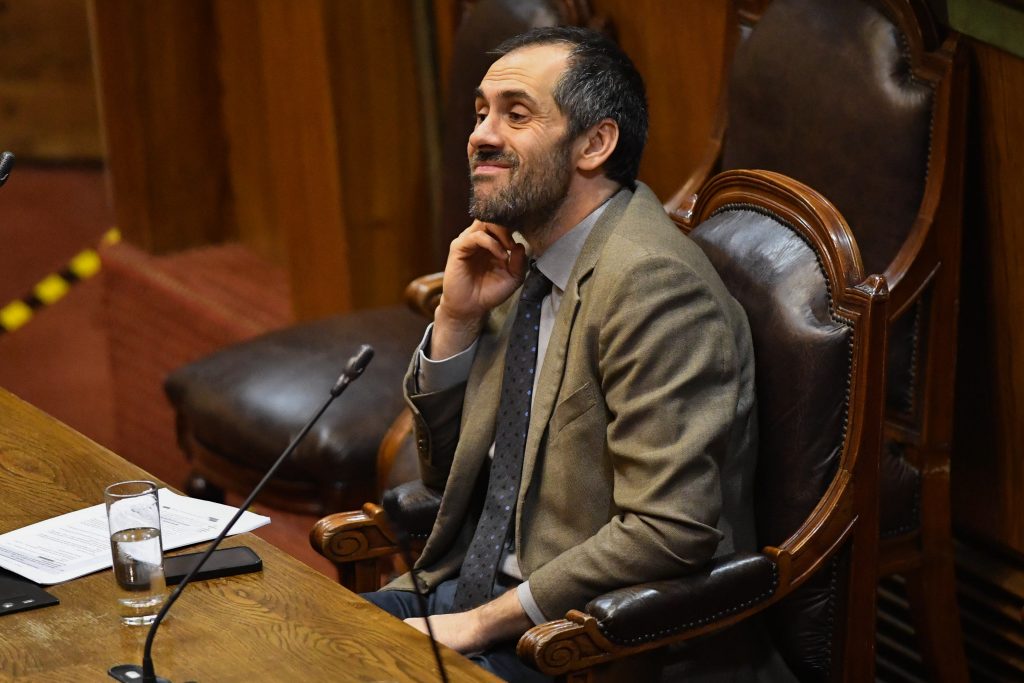 Pasa al Senado: aprueban reajuste al sector público, pero se rechaza polémica 