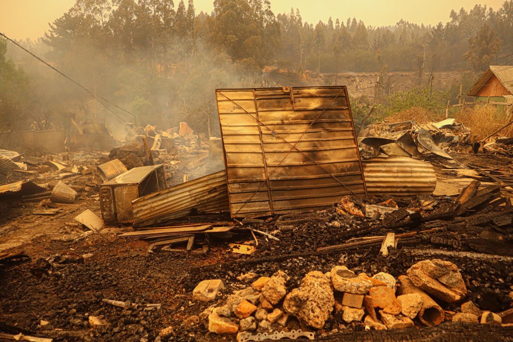 ¡Atención! Senapred solicita evacuar varios sectores de la comuna de Laja por incendio forestal