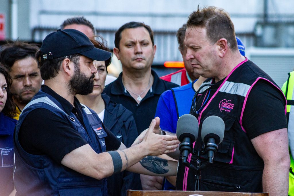 Las cuatro peticiones del alcalde de Penco al Presidente Boric tras devastadores incendios