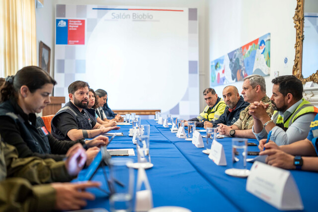 Presidente Boric detalla entrega de bonos de emergencia y ayudas tras incendios forestales
