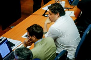 Suspenden audiencia en Caso ProCultura: Alberto Larraín permanecerá recluido en Capitán Yáber