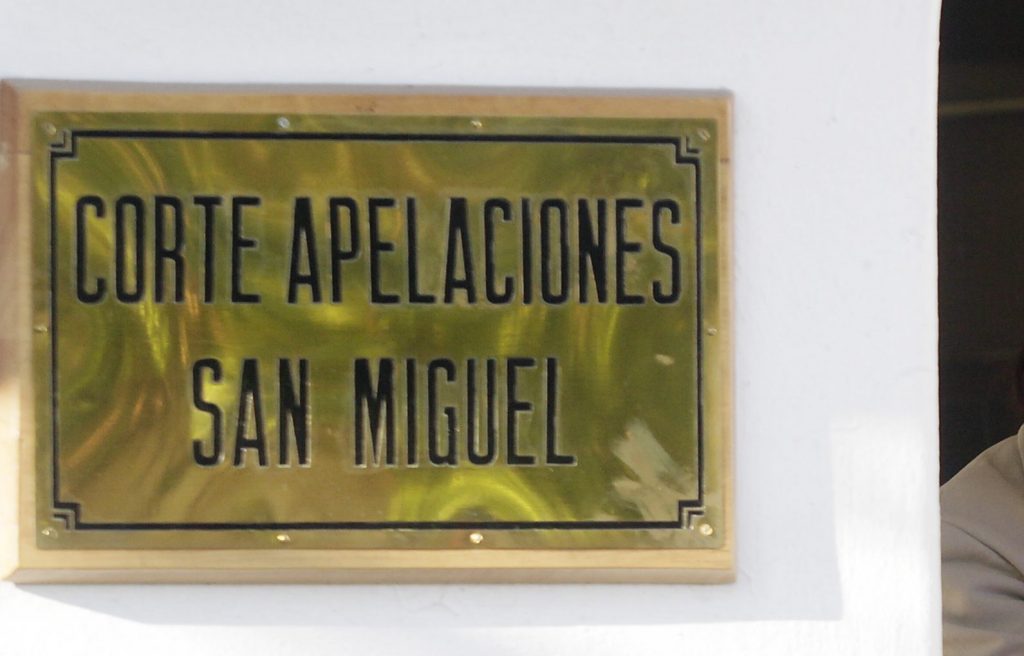 “Muñeca Bielorrusa”: Corte de Apelaciones de San Miguel formula cargos administrativos contra Yáber