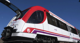 Nuevo accidente ferroviario en España tras chocar un tren contra una grúa en Murcia