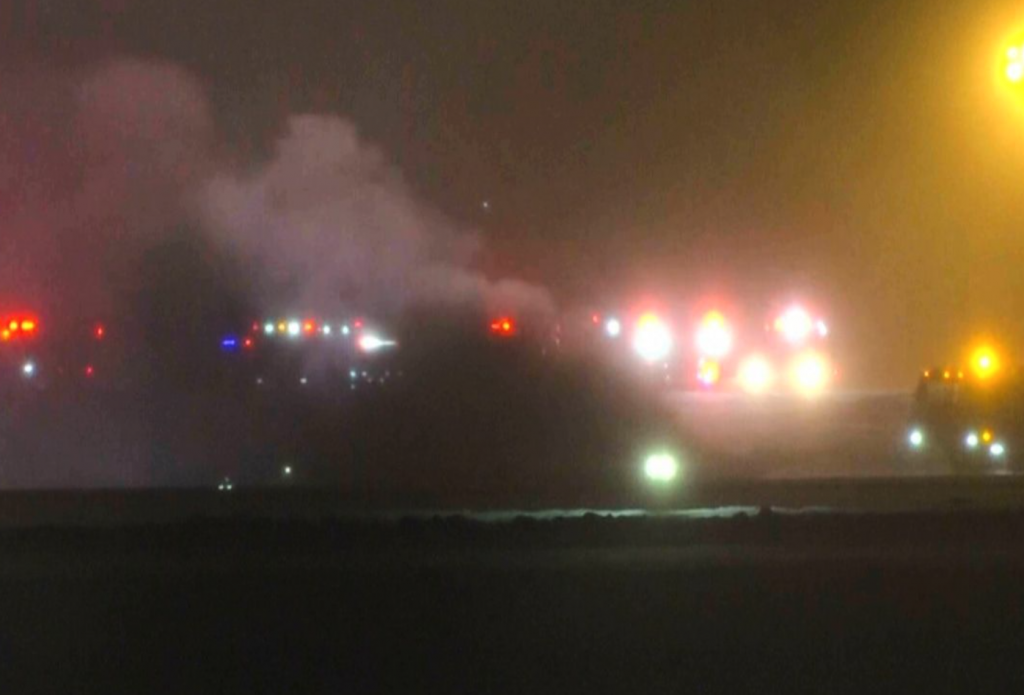 Al menos siete personas muertas tras estrellarse un avión privado en Maine