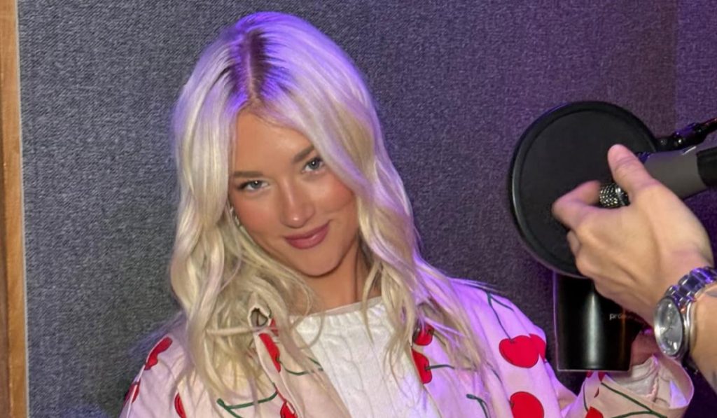 ¿Amistad o algo más? El registro que vuelve a Vesta Lugg tema de conversación