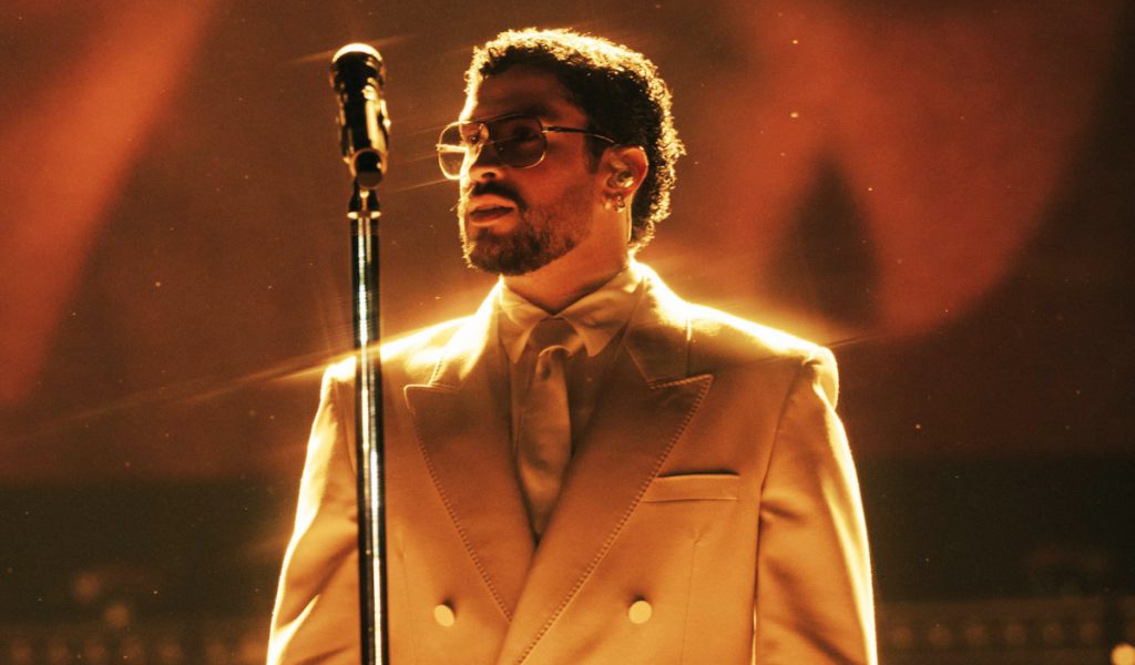 Autografiado a mano: el desconocido regalo que Bad Bunny dejó en su paso por Chile