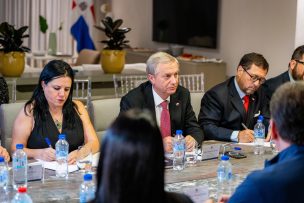 Kast analiza medidas contra migración irregular en visita a la frontera entre República Dominicana y Haití 