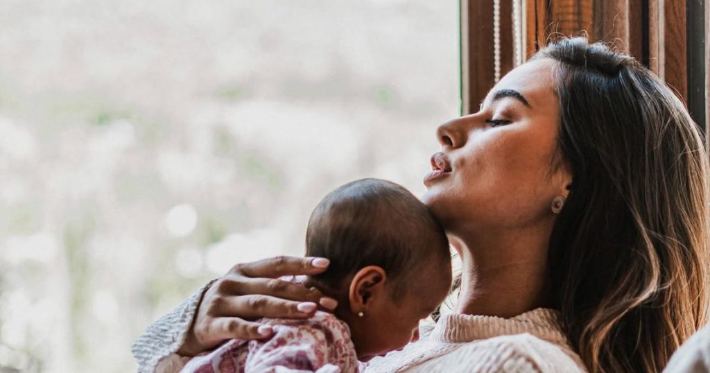 “Deséenme suerte”: Meli Noto detalla el agotador drama que enfrenta con su hija recién nacida Alanna