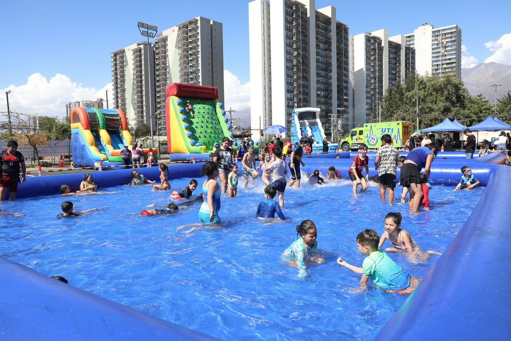 La Florida ofrece panorama veraniego: parques acuáticos en 7 puntos de la comuna serán la gran atracción