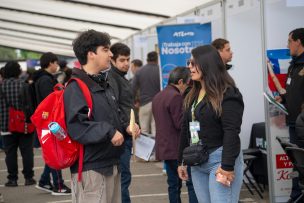 ¿Buscas trabajo este verano? Feria laboral en La Florida ofrece vacantes full time, part time y freelance