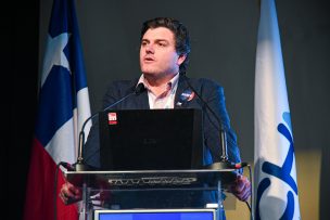 “Cuando amenazan a un alcalde, nos atacan a todos”: ACHM condena amenazas contra Javiera Reyes