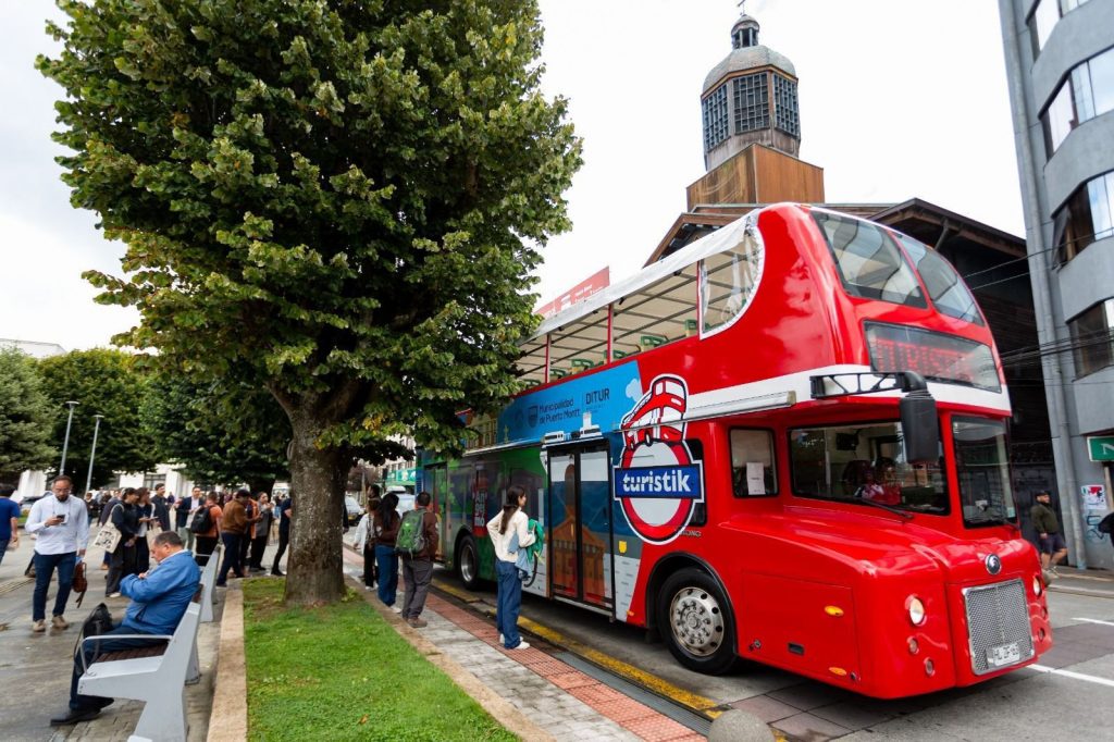 Puerto Montt impulsa su turismo con buses panorámicos gratuitos durante seis meses