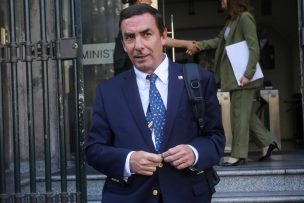 Rabat y Gajardo se reúnen por más de dos horas en el Ministerio de Justicia