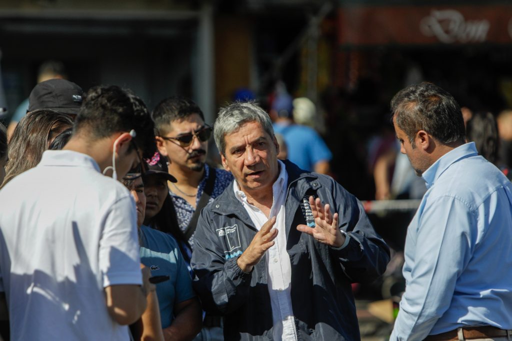 Incendio en La Vega afectó hasta 70 locales: Delegado Durán anuncia apoyo a trabajadores