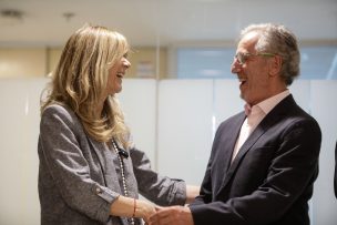 Ministerio de Energía inicia traspaso de cartera con foco en tarifas y transición energética