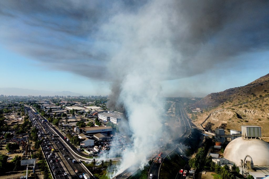 Gobierno monitorea situación en Renca y entrega urgente llamado por humo