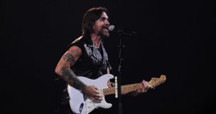Juanes desata locura en Viña 2026: sorprendió con cover de “Loca” de Chico Trujillo