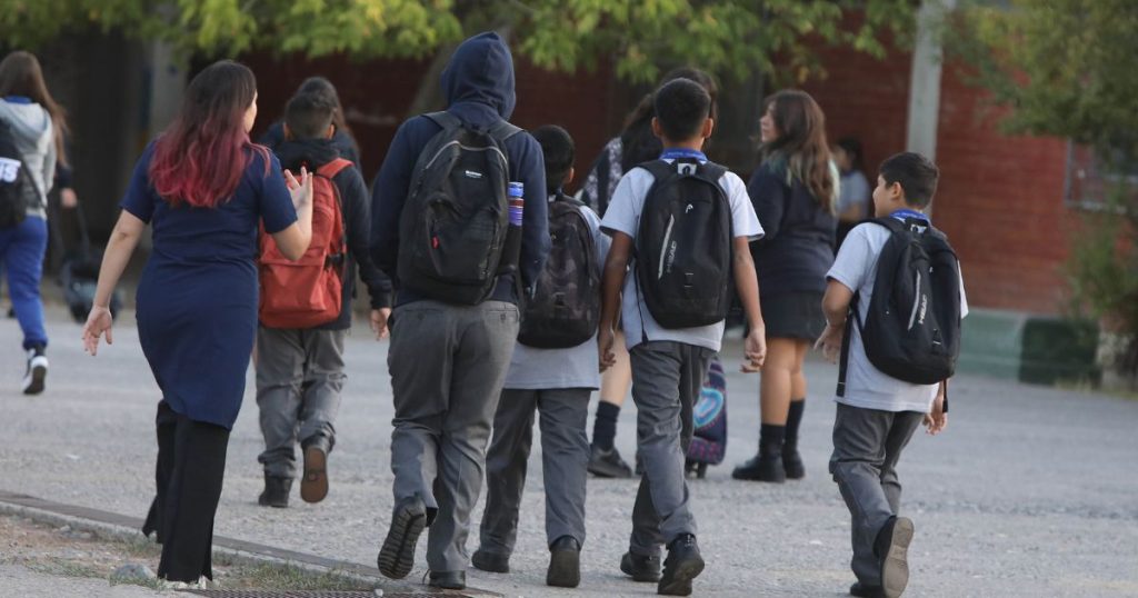 Convivencia escolar en alerta: más del 75% de las denuncias ciudadanas en 2025 apuntaron a conflictos educativos