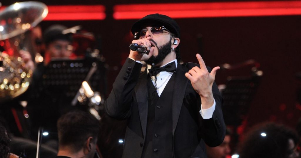 Con un “ceacheí” incluido, Yandel hizo vibrar a la Quinta con sus grandes éxitos en Viña 2026