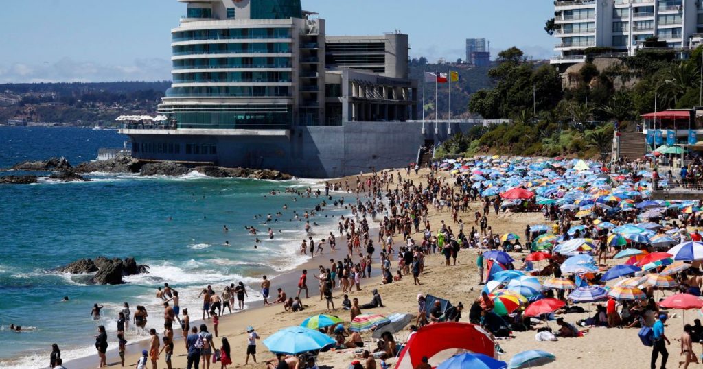 Alerta en playas: experta advierte grave riesgo por alimentos vendidos en la vía pública
