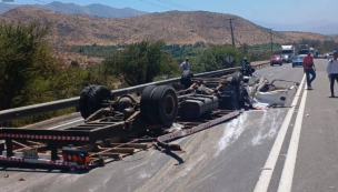 Tránsito suspendido en Ruta Los Libertadores hacia Los Andes por volcamiento de camión