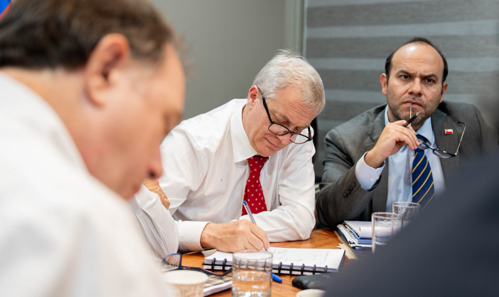 A 16 años del 27F: Kast participa en capacitación del sistema de prevención de desastres