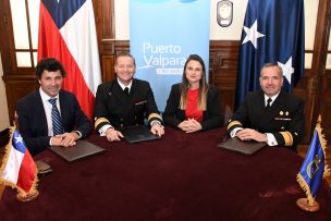 Puerto Valparaíso, Armada y ASMAR firman acuerdo que destraba ampliación en Playa San Mateo