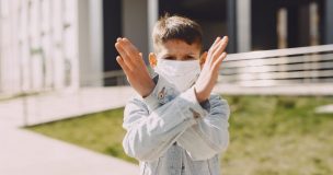 Brote de virus mano-boca-pie: lo que los padres deben saber sobre esta enfermedad común en niños