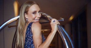 Brillo total en la Quinta: el impactante vestido de Karen Doggenweiler con 10 mil cristales