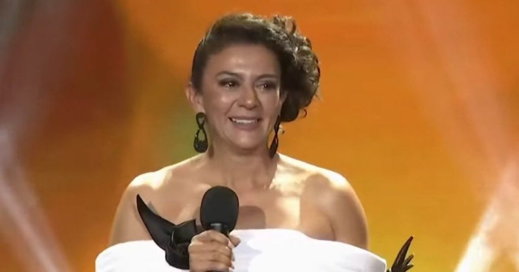 Paola Troncoso rompió en llanto al recibir premio del público en los Premios Caleuche 2026: “Había perdido las esperanzas”