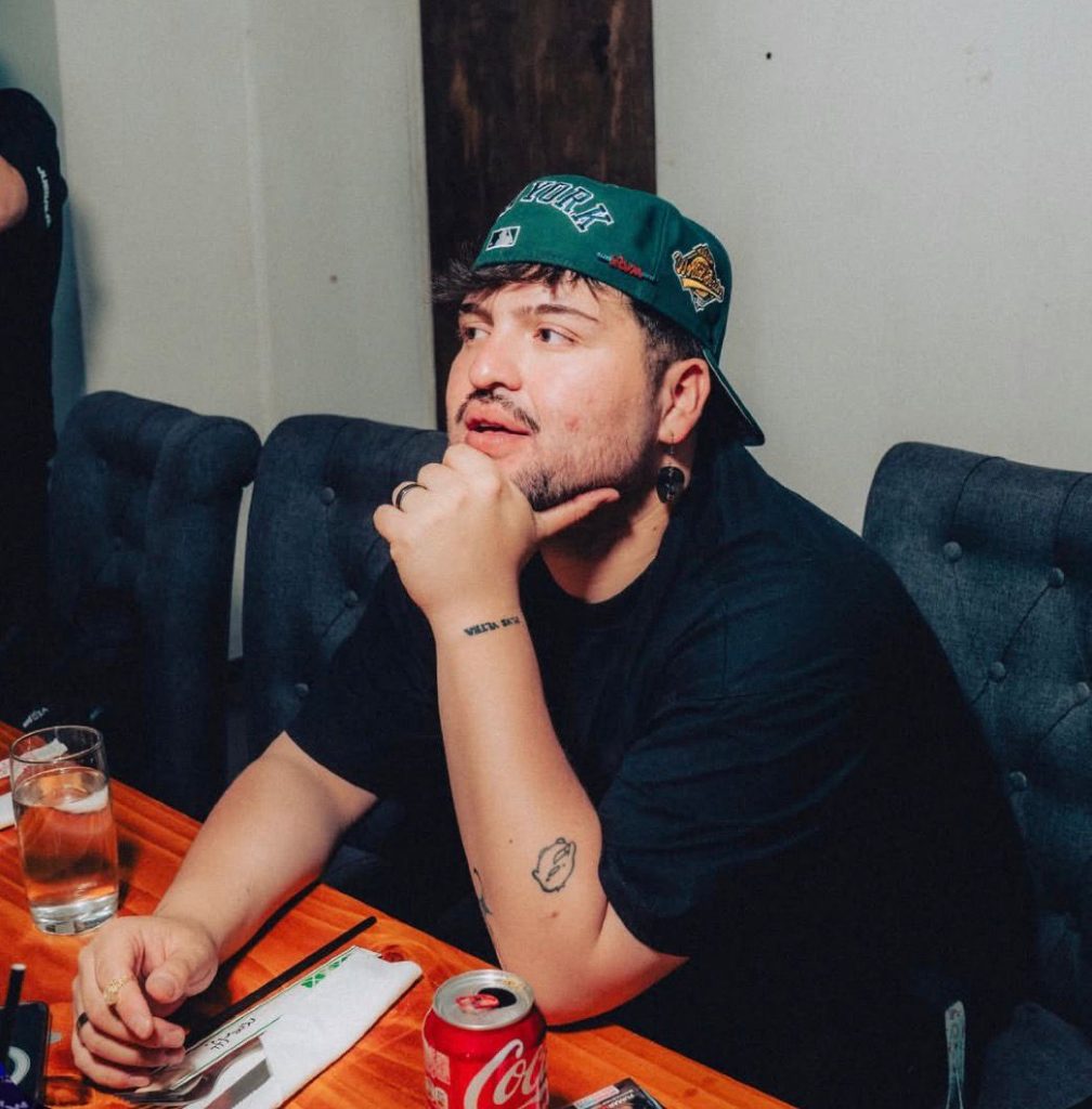 Conoce a Nico Pontigo: el joven de 26 años que debuta en el Festival de la Comedia 2026