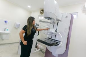 Inauguran primer mamógrafo en Coihueco para fortalecer la detección precoz del cáncer de mama