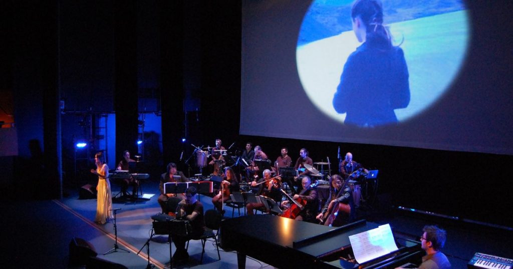 Concierto recorre los últimos 40 años del cine chileno: Juan Cristóbal Meza presenta 