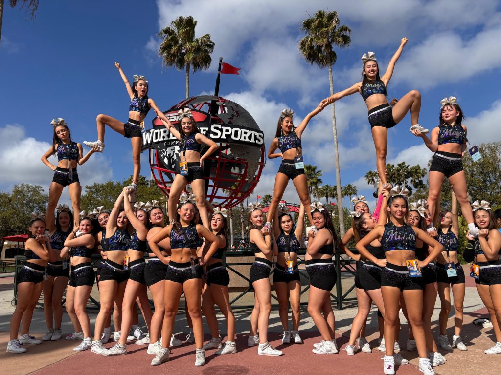 Equipo de Peñalolén representará a Chile en mundial juvenil de cheerleading