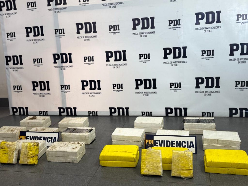 PDI Arica detuvo a imputado con más de 35 kilos de clorhidrato de cocaína en control Cuya