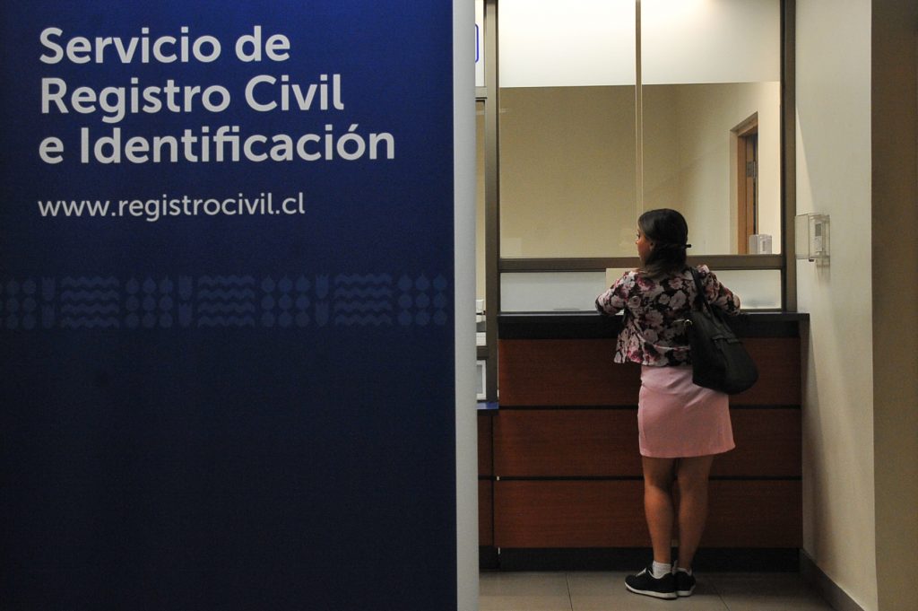 Registro Civil: auditoría CGR constató deficiencias en sistema de emisión de cédulas de identidad