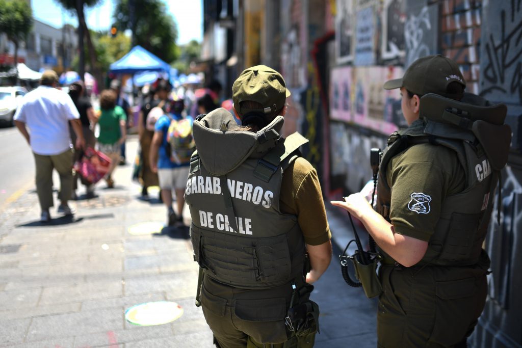 Puente Alto: detienen a joven por robo con intimidación de conductor de aplicación