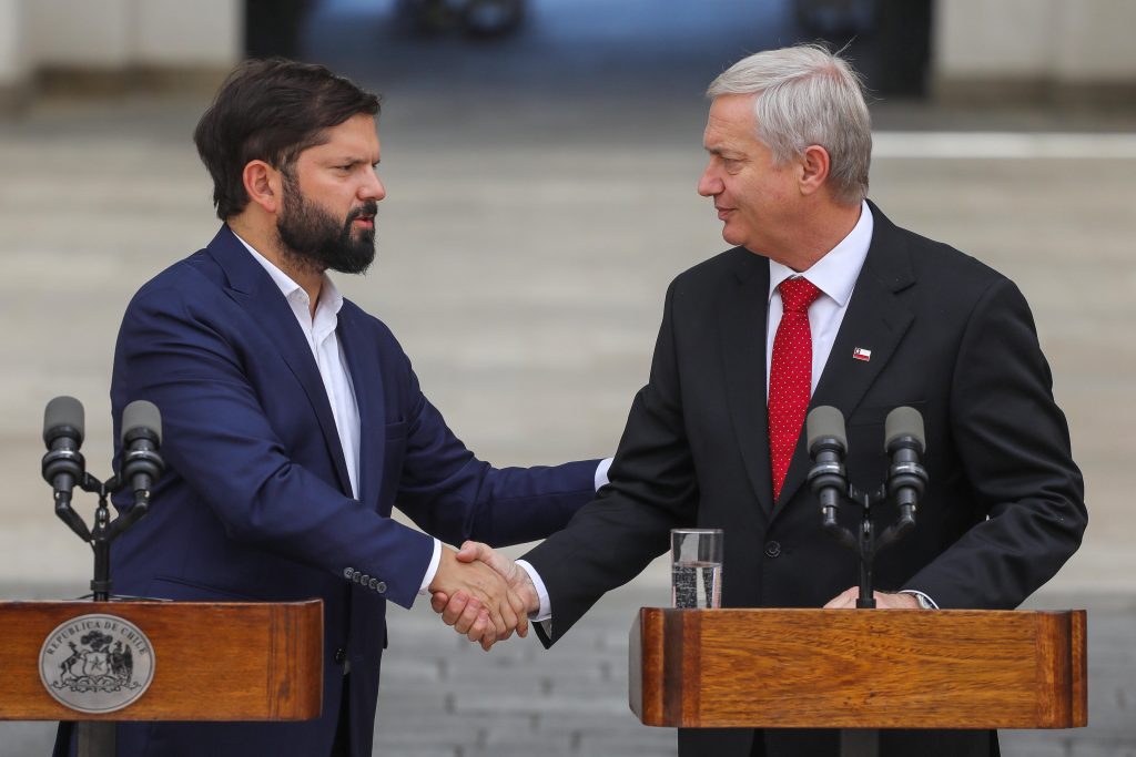 Transición en marcha: Kast y Boric sostienen reunión clave en La Moneda