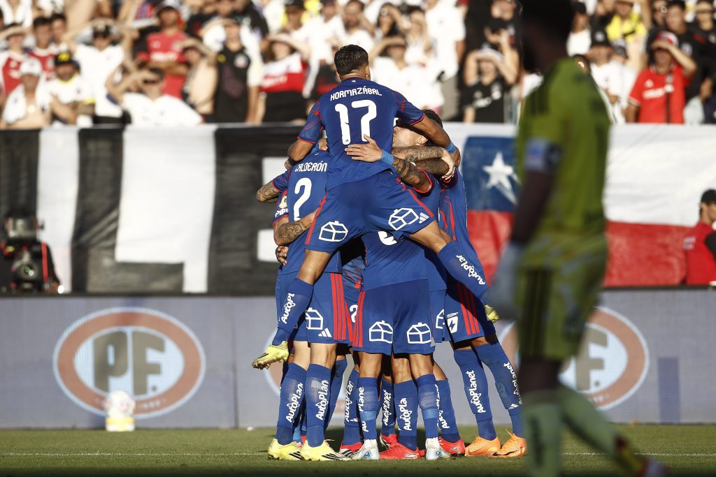 Universidad de Chile gana el Superclásico  y logra su primer triunfo ante Colo Colo en la Liga de Primera