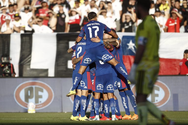 Universidad de Chile gana el Superclásico  y logra su primer triunfo ante Colo Colo en la Liga de Primera