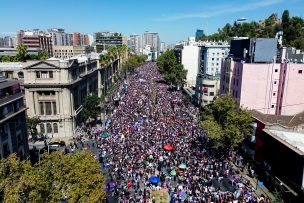 FOTOS | Marcha del 8M en Santiago: Así se vive la movilización por el Día de la Mujer