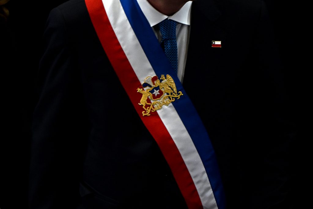 Cambio de mando en Chile generó más de 46 mil menciones digitales y predominó el tono crítico en redes