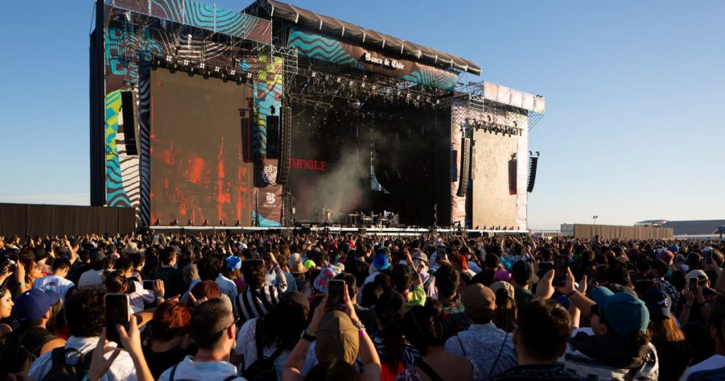 Lollapalooza Chile 2026 tendrá buses especiales de madrugada: revisa recorridos y horarios