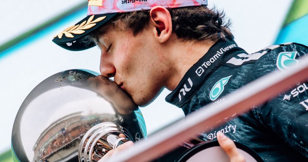 Kimi Antonelli vuelve a deslumbrar: Gana el GP de Japón y rompe otro récord en la F1