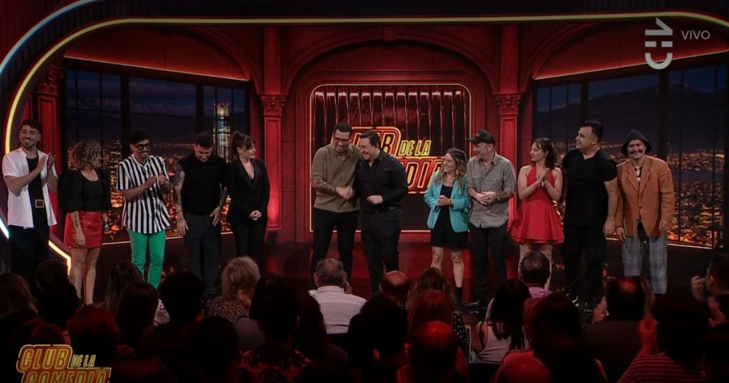 “¡Julio no se va!”: Julio César Rodríguez sorprende debutando en El Club de la Comedia y se lleva aplausos