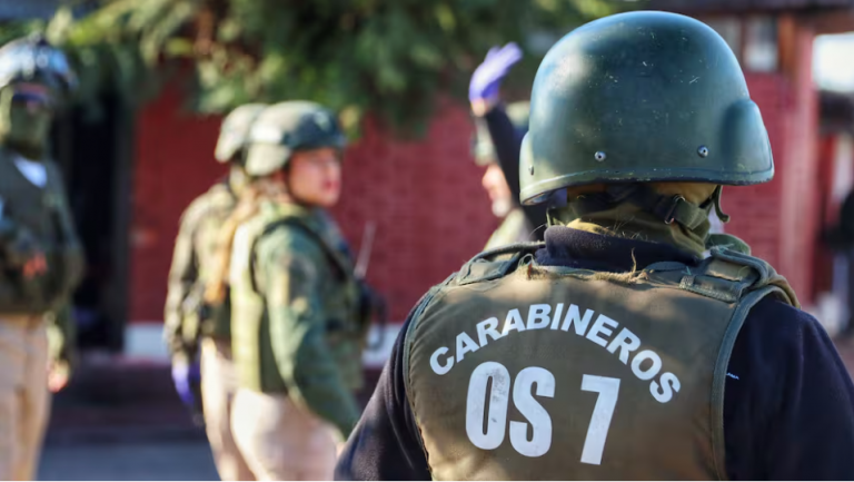 Guardia nocturno fue detenido junto a otros tres sujetos por robo de $67 millones en Pudahuel